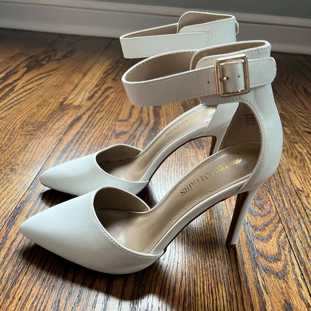 NWOT Dream Paris White High Heels 8.5